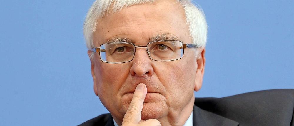 Harter Tobak. Theo Zwanziger, ehemals DFB-Präsident.