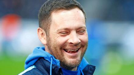 Zum Lachen. Pal Dardai - die Frisur passt doch!