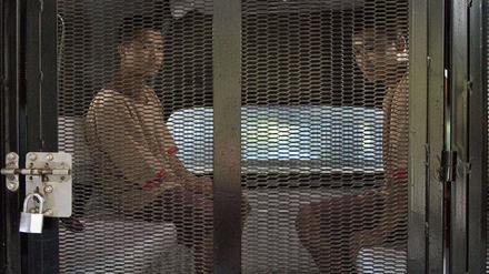 Die beiden zum Tode verurteilten Männer aus Myanmar sollen in Thailand ein britisches Touristenpaar ermordet haben.