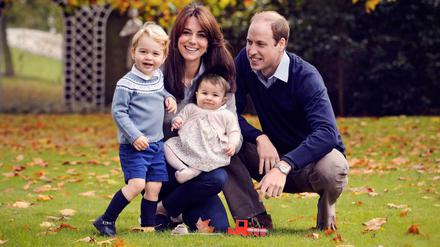 Prinz William (33) - hier mit Kate (33) mit George (2) und Charlotte - rechnet mit turbulenten Feiertagen.