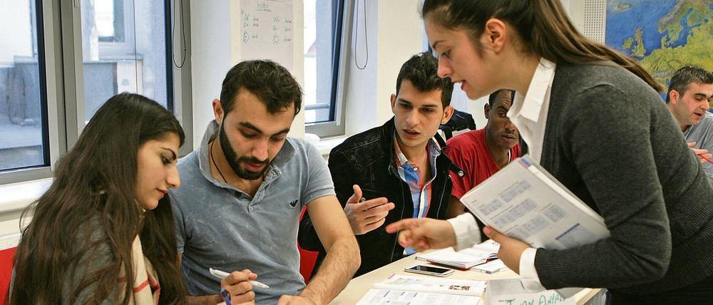Deutsch muss sein. Auch die Volkshochschulen bieten Kurse an.