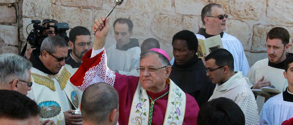Das Oberhaupt der katholischen Kirche im Heiligen Land, der Patriarch von Jerusalem Fuad Twal, bei den Weihnachtsfeierlichkeiten in Bethlehem.