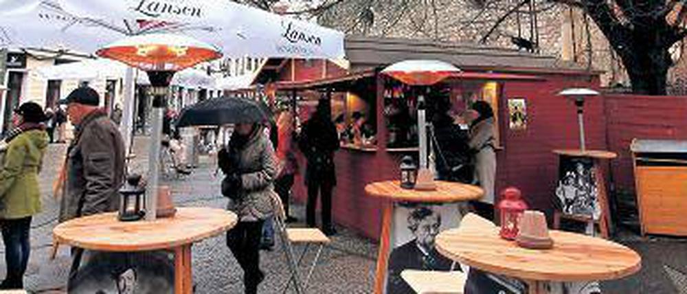 Der Feuerzangenbowle-Stand im Nikolaiviertel war bereits im vergangenen Jahr ein Erfolg. Das Winterfilmfest hat noch bis zum 3. Januar geöffnet.