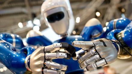 Vom Basteln zum Schreiben. Roboter lernen schnell.