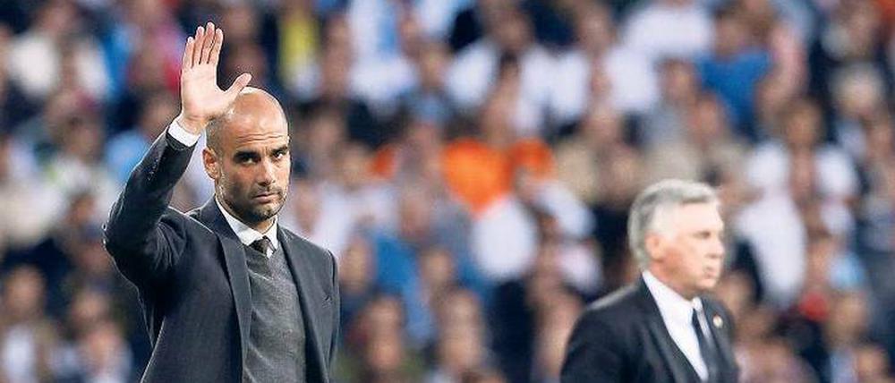 Geht mit der Zeit. Pep Guardiola wird im Sommer von Carlo Ancelotti (rechts) abgelöst – ausgerechnet.