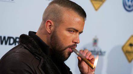 Der Rapper Kollegah; am 03.12.2015 vor der Verleihung der 1Live Krone in der Jahrhunderthalle in Bochum