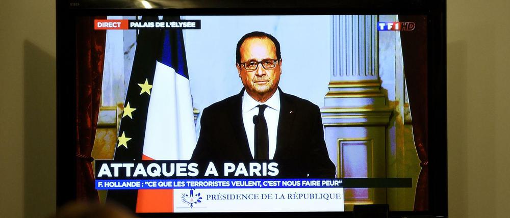 Mit seiner Linie traf François Hollande – hier am 13. November bei seiner Rede an die Nation – den Nerv der Franzosen.