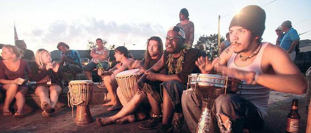 Kult des Authentischen. Mit den Hippies setzte sich der Wunsch nach Selbstverwirklichung durch. Auf dem Bild wird das 40. Jubiläum des Woodstock-Festivals gefeiert. Heute gibt es eine regelrechte Authentizitätsindustrie, die das Streben nach Originalität ausnutzt.