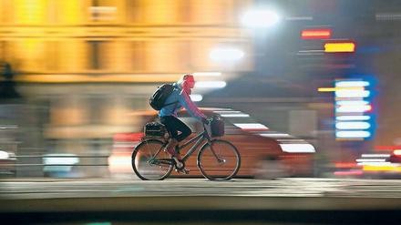 Jede Menge Platz. Fahrradspuren sind in Kopenhagen standardmäßig 3,20 Meter breit. In Berlin sind es hingegen ein bis anderthalb Meter – und es gibt noch viel mehr Unterschiede zwischen den beiden Metropolen.