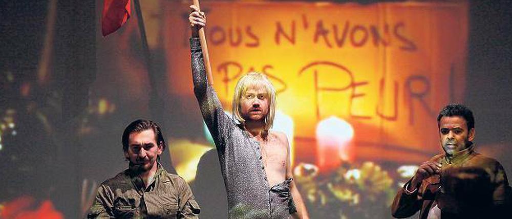 Ins Elend getrieben? Till Wonka, Aram Tafreshian und Falilou Seck in der Inszenierung „Je suis Jeanne d’Arc“. 