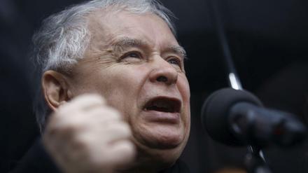 Schnell und gründlich: Polens starker Mann hinter den Kulissen, Jaroslaw Kaczynski. 