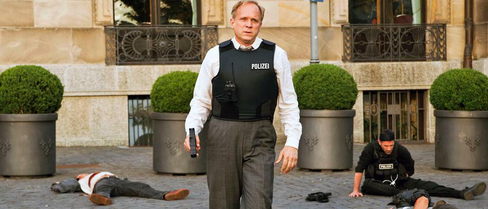 Großes Theater: Ulrich Tukur als LKA-Ermittler Kommissar Felix Murot als LKA-Ermittler in der "Tatort"-Folge "Im Schmerz geboren". 