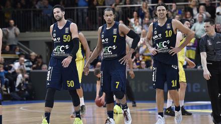 Geschafft. Albas Mitchell Watt, Alex King und Akeem Vargas (von links).  