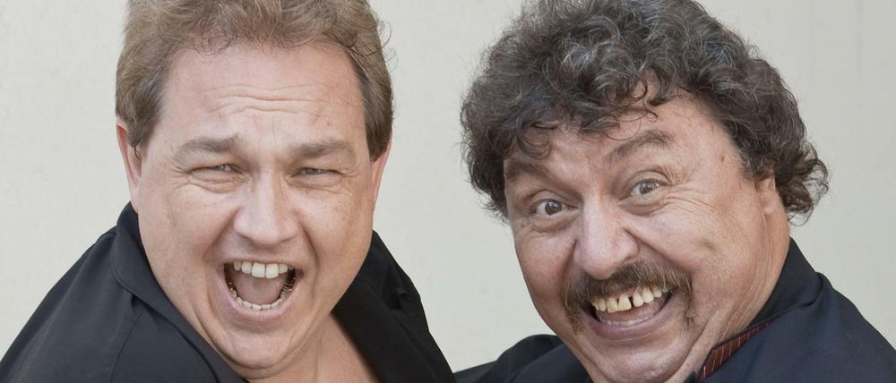 Oliver Kalkofe und Achim Mentzel beim Fotoshooting 2011 anlässlich ihrer "Gernsehclub-Tour durch den wilden Osten". 