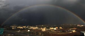 Regenbogen über Nablus: Israel hat dem UN-Sonderbeauftragten den Besuch der besetzten Gebiete im Westjordanland nicht genehmigt.