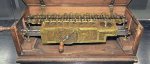Eine mechanische Rechenmaschine.