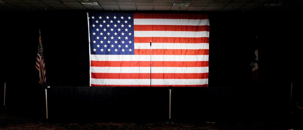 Leerstelle. Die USA suchen 2016 einen neuen Präsidenten. Der Vorwahlkampf hat schon jetzt die politische Kultur des Landes verändert.