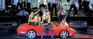 Musiktheater ist das Teuerste. Szene aus Wolfgang Rihms Oper „Die Eroberung von Mexiko“, die im vergangenen Sommer in Salzburg Premiere hatte. 