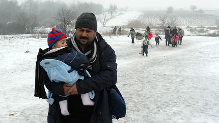 Winter auf der Balkanroute. Flüchtlinge im serbisch-mazedonischen Grenzgebiet.