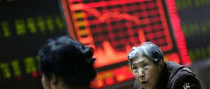 Turbulenzen: Die chinesischen Börse wurden am Montag von einem massiven Kursverlust heimgesucht. 