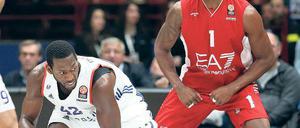 Wandler zwischen den Welten. Jamel McLean (r.) stieg mit Mailand aus der Euroleague ab – das Team gilt nun in Alba Berlins Eurocup-Zwischenrunde als Favorit.