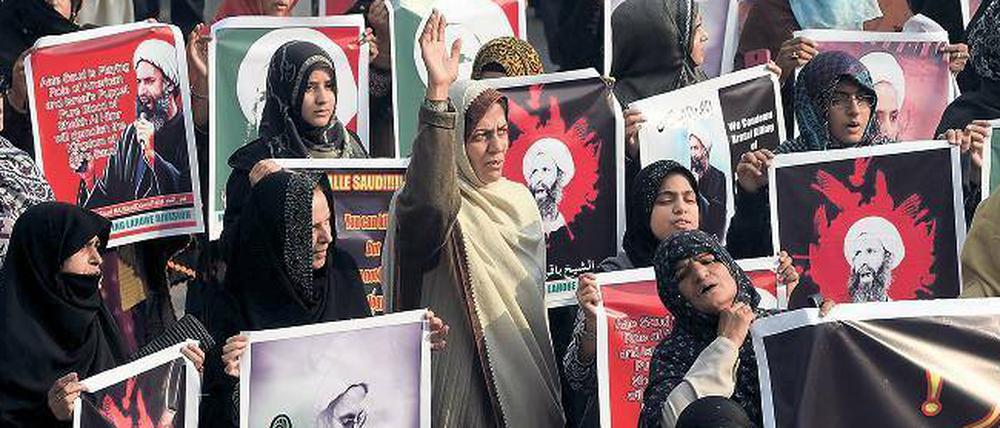 Protest gegen die Hinrichtungen. In mehreren Ländern, wie hier in Pakistan, demonstrierten Schiiten gegen die Hinrichtungswelle in Saudi-Arabien, die sich gegen diese muslimische Glaubensgemeinschaft richtet. Foto: Arif Ali/AFP