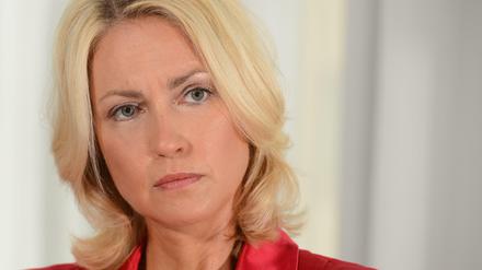 Manuela Schwesig (SPD) zeigt sich enttäuscht und mahnend, dass viele Unternehmen die Frauenquote nicht erreicht haben. 