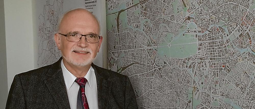 Wo ist im Berliner Stadtplan noch Platz für Neubauten? Der SPD-Politiker und frühere Degewo-Chef Frank Bielka feilscht im neuen Amt um jeden Quadratmeter.