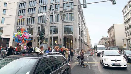Aufgepasst! Zum Beispiel in der Leipziger Straße lebt es sich im Straßenverkehr gefährlich.