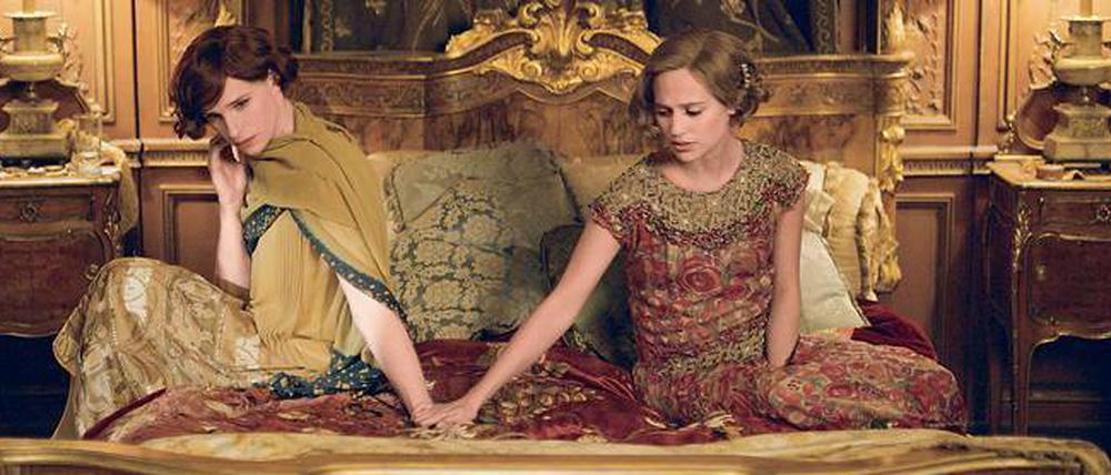 Die Frau in meinem Mann. Einar (Eddie Redmayne, links) und Gerda (Alicia Vikander) stehen vor schwerwiegenden Entscheidungen. 