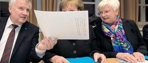 Gastauftritt. Der britische Premierminister David Cameron lobte den „guten Willen“ der CSU, den Flüchtlingsstrom in die EU zu verringern. Foto: Reuters