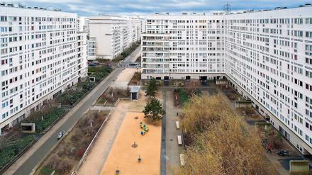 Ein Grand Ensemble Caravelle, in  Villeneuve-la-Garenne, einer Stadt in der Banlieue von Paris. Einst Ort der Hoffnung, heute nahezu sicheres soziales Stigma