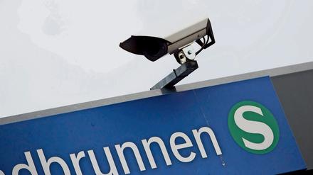 Frank Henkel will die Speicherfrist für Videobilder aus dem Öffentlichen Nahverkehr zu verlängern.