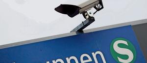 Frank Henkel will die Speicherfrist für Videobilder aus dem Öffentlichen Nahverkehr zu verlängern.