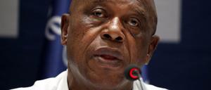 Tokyo Sexwale hält trotz einiger Skandale immer noch große Stücke auf Joseph Blatter.