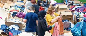 Die Arbeit nach dem Danke. Spenden müssen sortiert werden, dafür braucht man Platz, im Winter auch beheizten. 