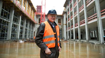 Der Vorstand und Sprecher der "Stiftung Berliner Schloss - Humboldtforum", Manfred Rettig hat überraschend seinen Ausstieg zum 1. März bekannt gegeben. 