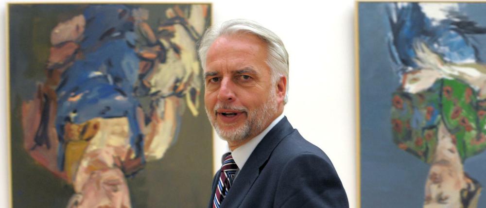 Von Dresden nach London. Als Generaldirektor der Staatlichen Kunstsammlungen Dresden erhielt Martin Roth 2010 seine Berufung an das Victoria & Albert-Museum in London.