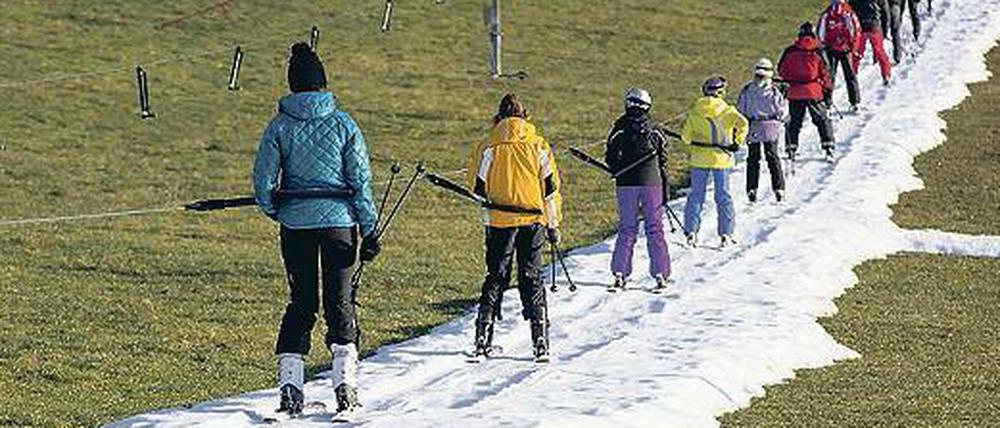 Winterwunderland? Am Wilden Kaiser in Österreich sind die Hänge grün.