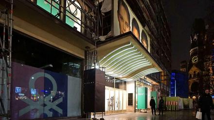 Kann das weg? Die neuen Eigentümer des Gloria Palasts wollen die Fassade abreißen und haben Benetton gekündigt.