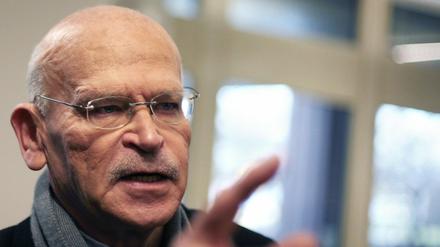 Seit rund 50 Jahren ist Günter Wallraff ("Der Mann, der bei "Bild" Hans Esser war") als Enthüllungsjournalist tätig. Nun erhält er den Deutschen Fernsehpreis. 