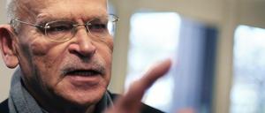 Seit rund 50 Jahren ist Günter Wallraff ("Der Mann, der bei "Bild" Hans Esser war") als Enthüllungsjournalist tätig. Nun erhält er den Deutschen Fernsehpreis.