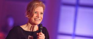 Ina Weisse erhält den Deutschen Fernsehpreis in der Kategorie "Beste Schauspielerin".