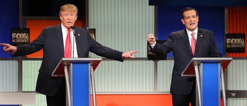 Bist Du überhaupt ein richtiger Amerikaner? Donald Trump (links) attackierte den Senator aus Texas Ted Cruz mit dem Hinweis darauf, dass dieser gar nicht in den USA geboren sei, sondern in Kanada.