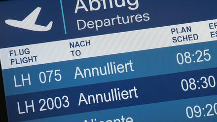 Die Anzahl der Flüge, die mehr als drei Stunden später ihren Zielflughafen erreichten als geplant, sank leicht.