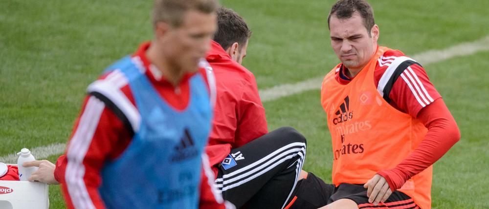 Außer Gefecht gesetzt. Bei HSV-Stürmer Pierre-Michel Lasogga ist eine alte Schulterverletzung wieder aufgebrochen. Wie lange Lasogga fehlen wird, ist noch nicht klar. 