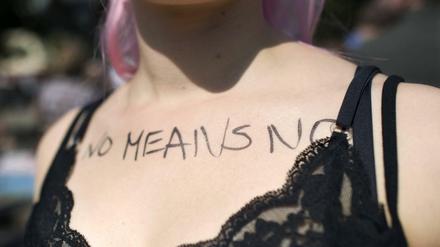 Sichtbar machen. Politikerinnen fordern die Aufnahme von Frauenfeindlichkeit in die polizeiliche Kriminalstatistik.