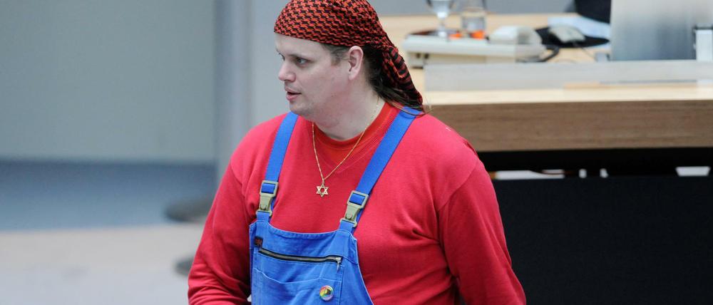 Gerwald Claus-Brunner ist in der Vergangenheit mit provokanten Sprüchen aufgefallen. Jetzt wollte eine Mehrheit der Piratenfraktion ihr umstrittenes Mitglied ausschließen.
