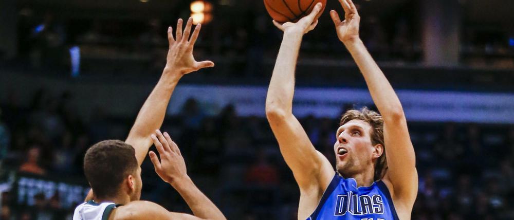 Dirk Nowitzki hat auch manchmal eine große Klappe - wenn er Donald Trump parodiert.