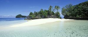 Strand im Inselstaat Palau, der zu Mikronesien gehört.